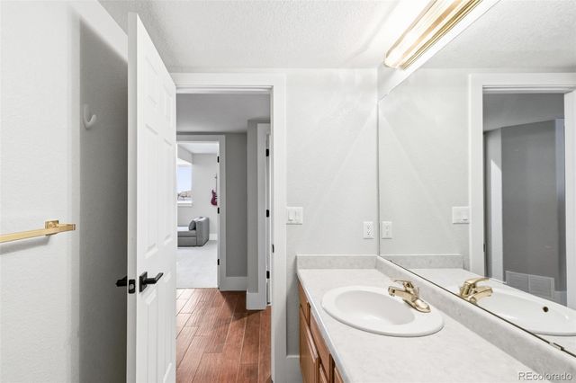 13187 W Asbury Circle, Lakewood, CO 80228