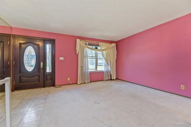 5040 Uvalda Street, Denver, CO 80239