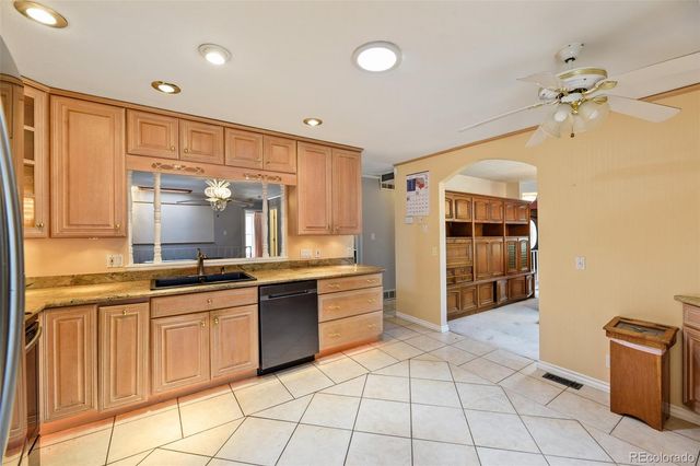 5040 Uvalda Street, Denver, CO 80239