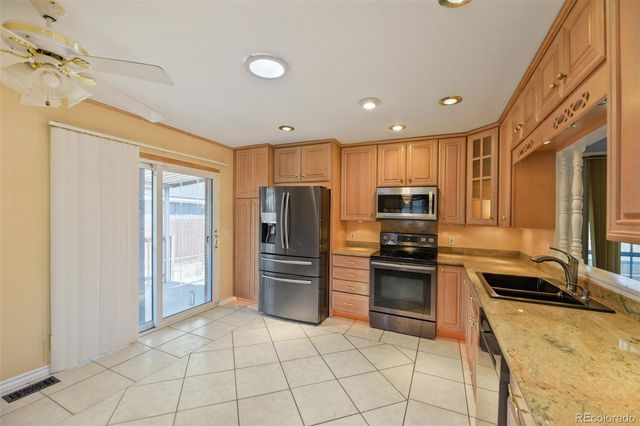 5040 Uvalda Street, Denver, CO 80239