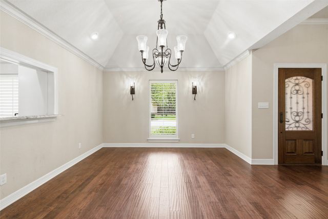 1515 Oak Forest Drive, Graham, TX 76450