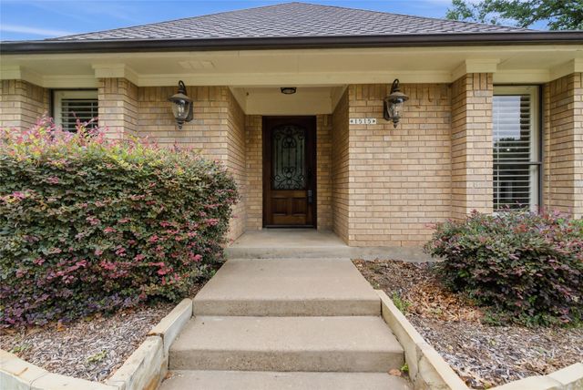 1515 Oak Forest Drive, Graham, TX 76450