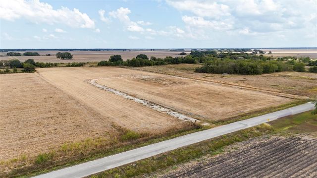 3046 County Road 356, Louise, TX 77455