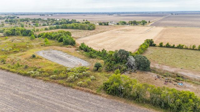 3046 County Road 356, Louise, TX 77455