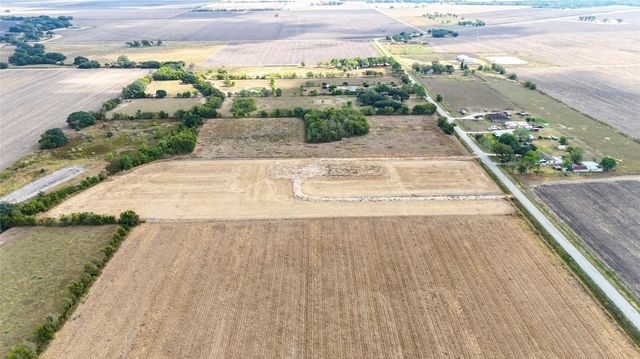 3046 County Road 356, Louise, TX 77455