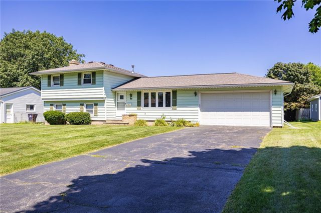 90 Oakbend Lane, Irondequoit, NY 14617
