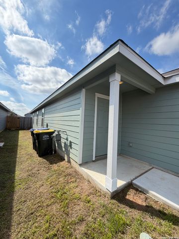 12914 Chinali, St Hedwig, TX 78152