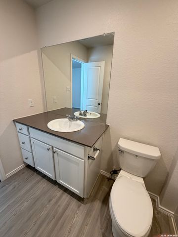 12914 Chinali, St Hedwig, TX 78152