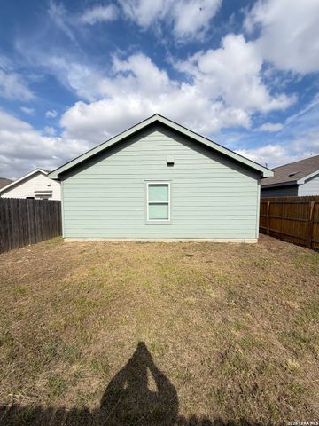 12914 Chinali, St Hedwig, TX 78152