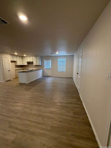 12914 Chinali, St Hedwig, TX 78152