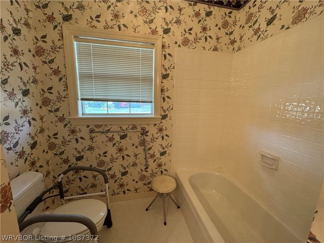 2101 Rannoch Trace, Fort Smith, AR 72908