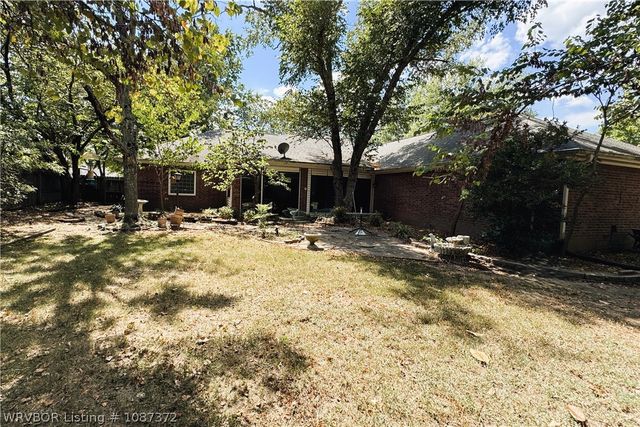 2101 Rannoch Trace, Fort Smith, AR 72908