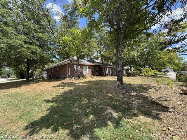 2101 Rannoch Trace, Fort Smith, AR 72908