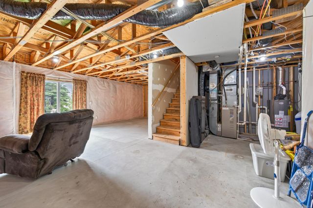 19408 Albany Court NW, Elk River, MN 55330