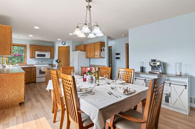 19408 Albany Court NW, Elk River, MN 55330