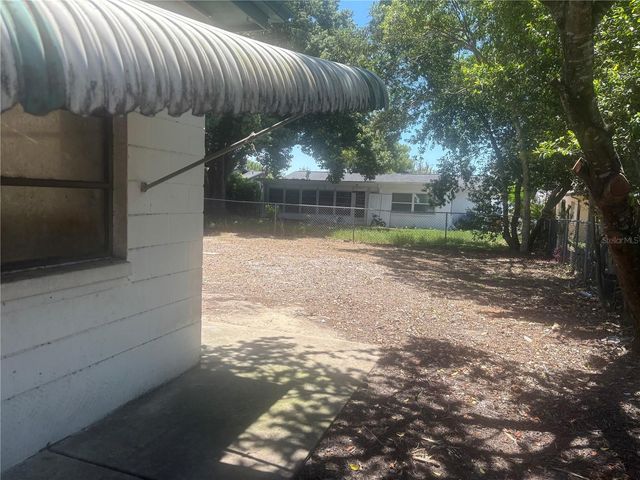 8648 FOX HOLLOW DRIVE, Port Richey, FL 34668
