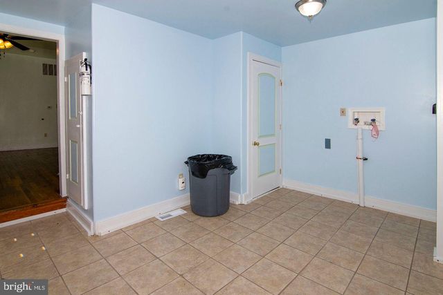 330-332 E BROADWAY, Salem, NJ 08079