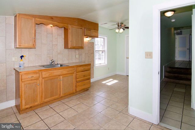 330-332 E BROADWAY, Salem, NJ 08079