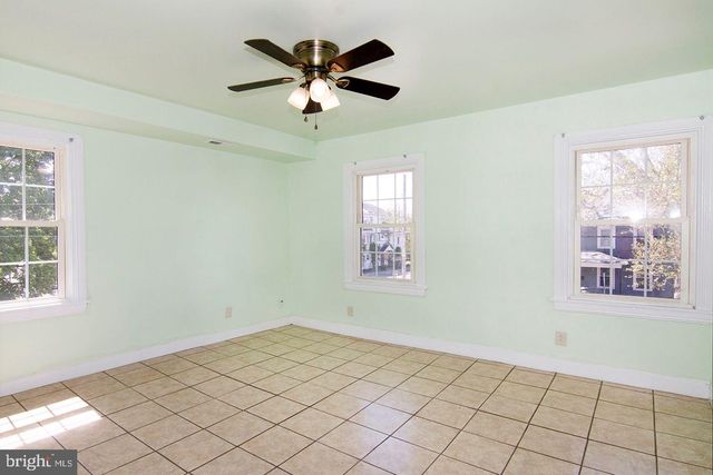 330-332 E BROADWAY, Salem, NJ 08079