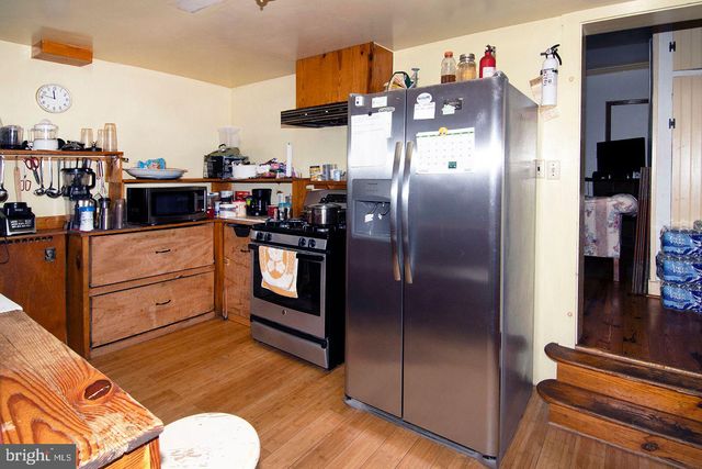 330-332 E BROADWAY, Salem, NJ 08079