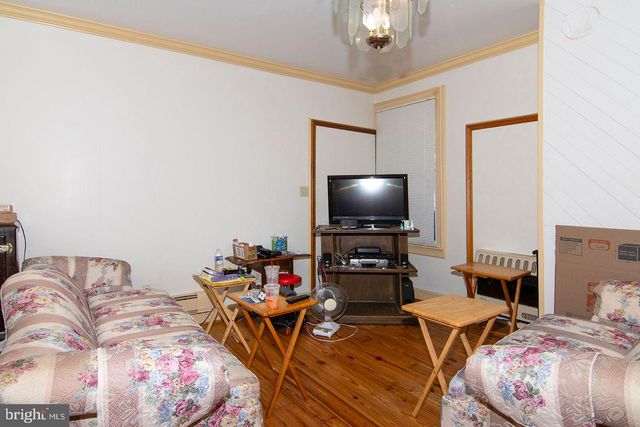 330-332 E BROADWAY, Salem, NJ 08079