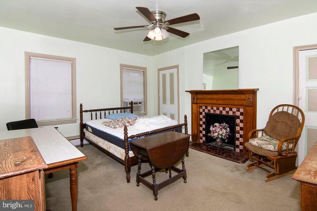 330-332 E BROADWAY, Salem, NJ 08079