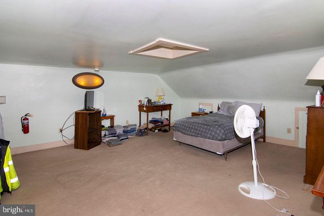 330-332 E BROADWAY, Salem, NJ 08079