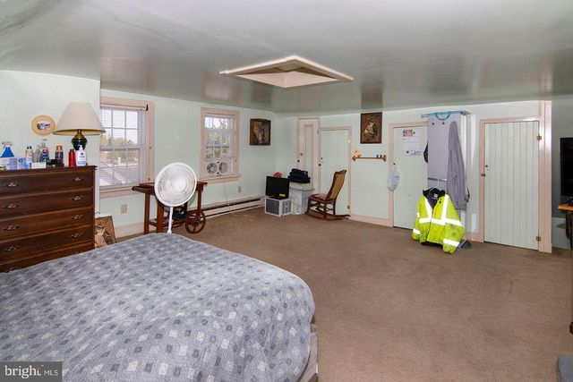 330-332 E BROADWAY, Salem, NJ 08079