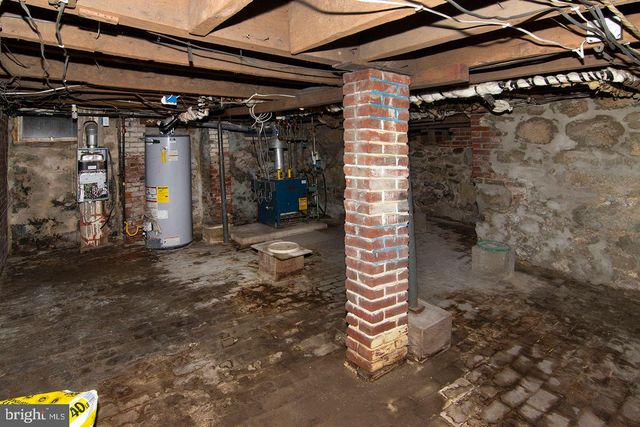 330-332 E BROADWAY, Salem, NJ 08079