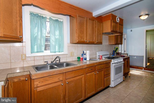 330-332 E BROADWAY, Salem, NJ 08079