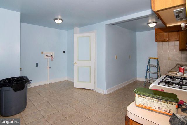 330-332 E BROADWAY, Salem, NJ 08079