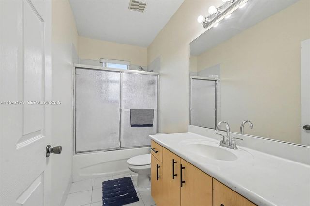 1939 SE 13th St, Homestead, FL 33035