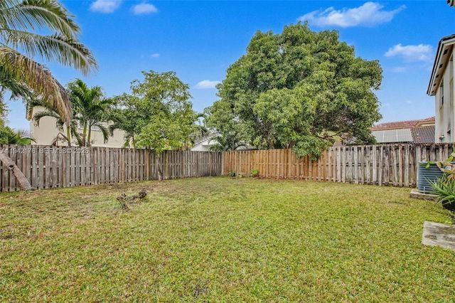 1939 SE 13th St, Homestead, FL 33035