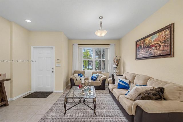 1939 SE 13th St, Homestead, FL 33035