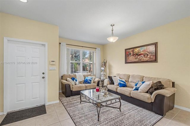 1939 SE 13th St, Homestead, FL 33035