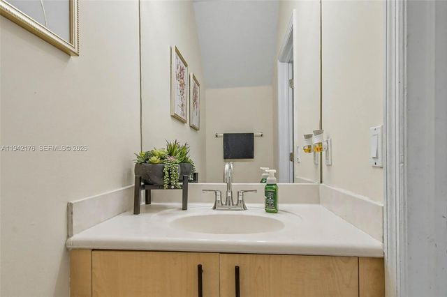 1939 SE 13th St, Homestead, FL 33035