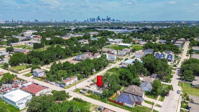 6531 New York Street, Houston, TX 77021