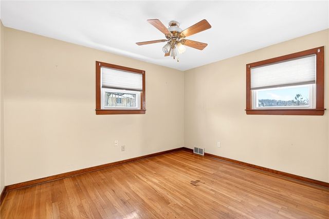 2421 Cronemeyer Ave, Reserve, PA 15212