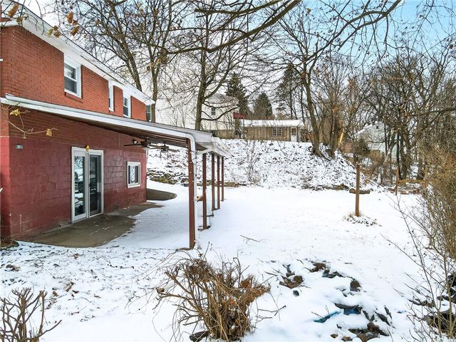 2421 Cronemeyer Ave, Reserve, PA 15212