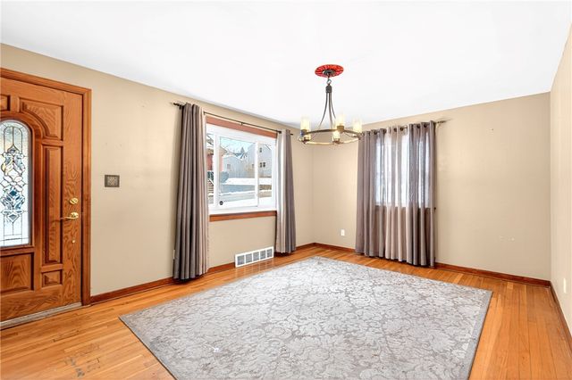 2421 Cronemeyer Ave, Reserve, PA 15212