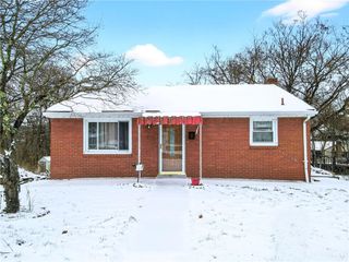2421 Cronemeyer Ave, Reserve, PA 15212