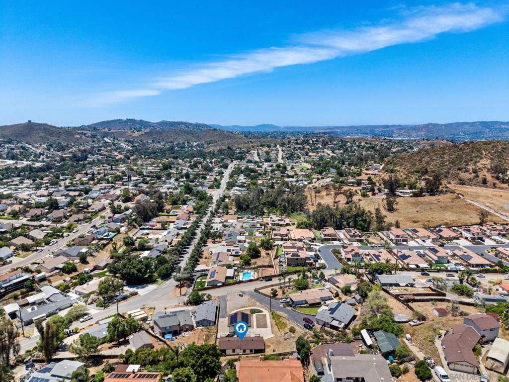 Image 38 of property listing at 9209 Adlai, Lakeside, CA 92040