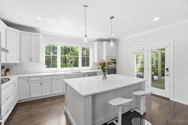 5021 Belleview Avenue, Blue Ash, OH 45242