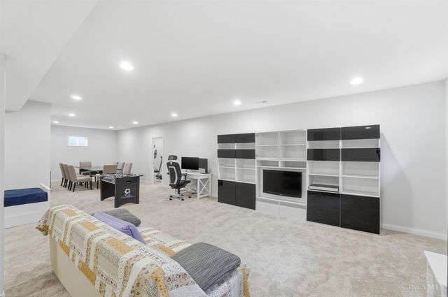 5021 Belleview Avenue, Blue Ash, OH 45242