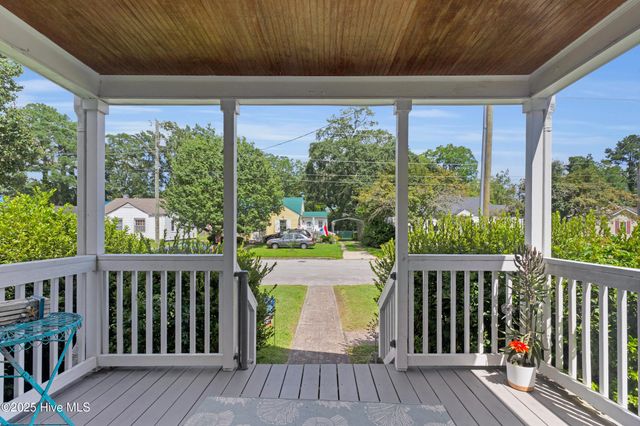 811 Chattawka Lane, New Bern, NC 28560