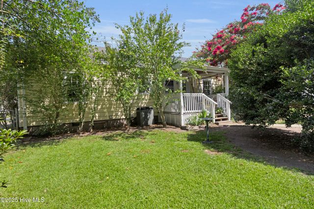 811 Chattawka Lane, New Bern, NC 28560