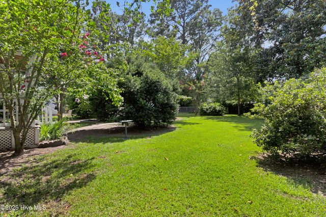 811 Chattawka Lane, New Bern, NC 28560
