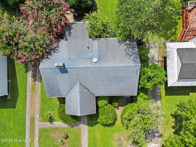 811 Chattawka Lane, New Bern, NC 28560
