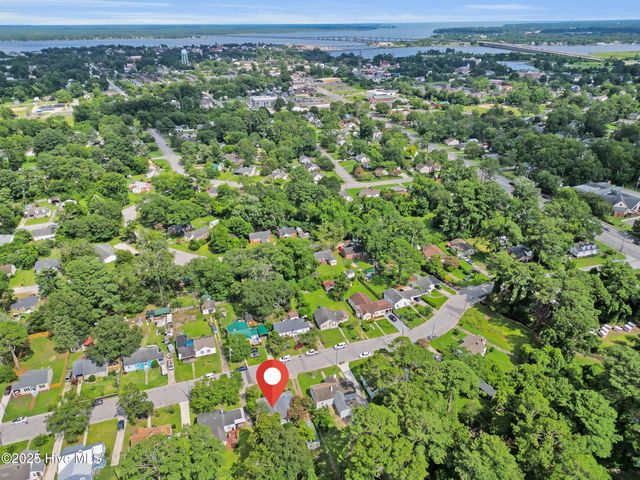 811 Chattawka Lane, New Bern, NC 28560