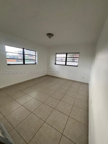1400 W 39th Pl 1400, Hialeah, FL 33012